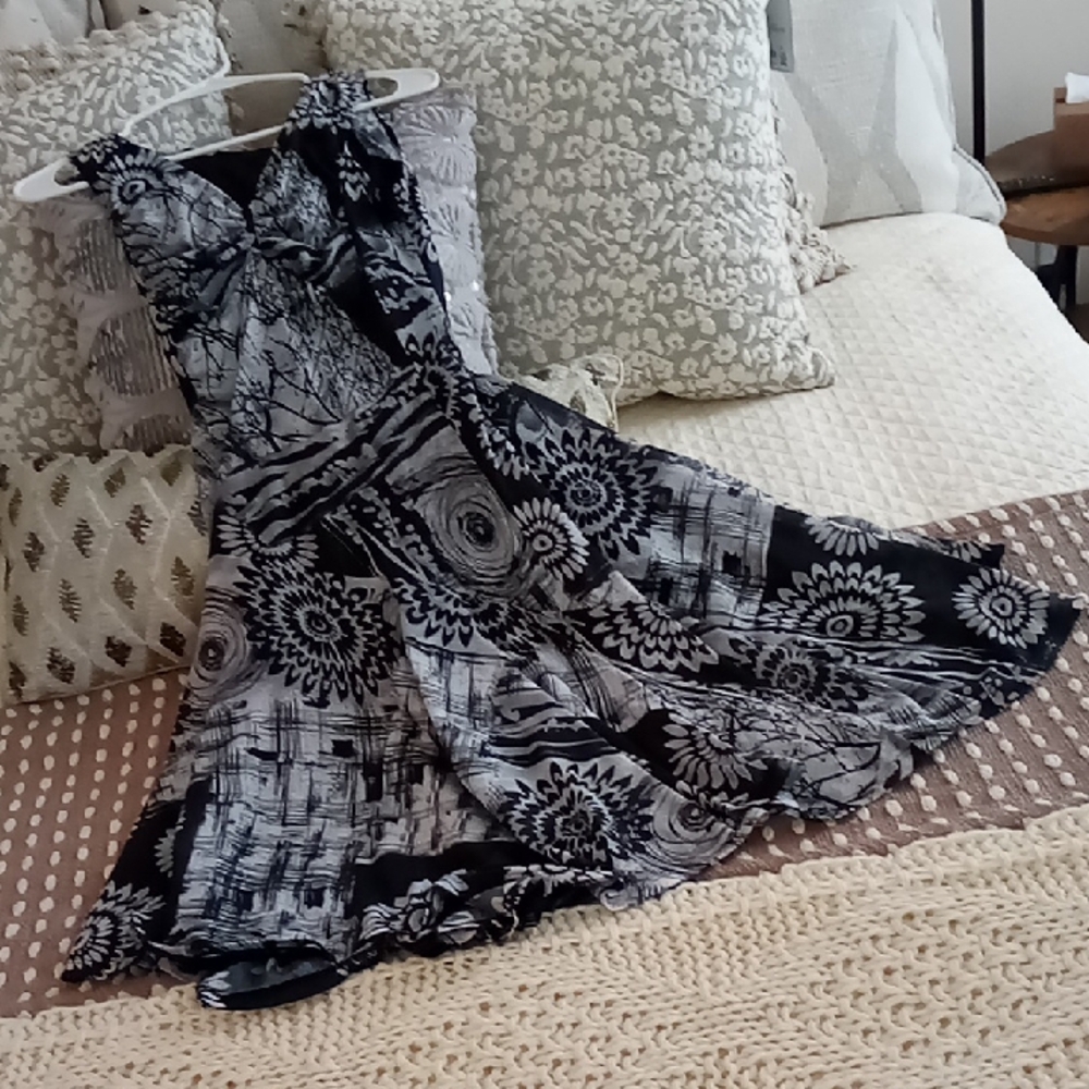Floral Black and White Women's Dress